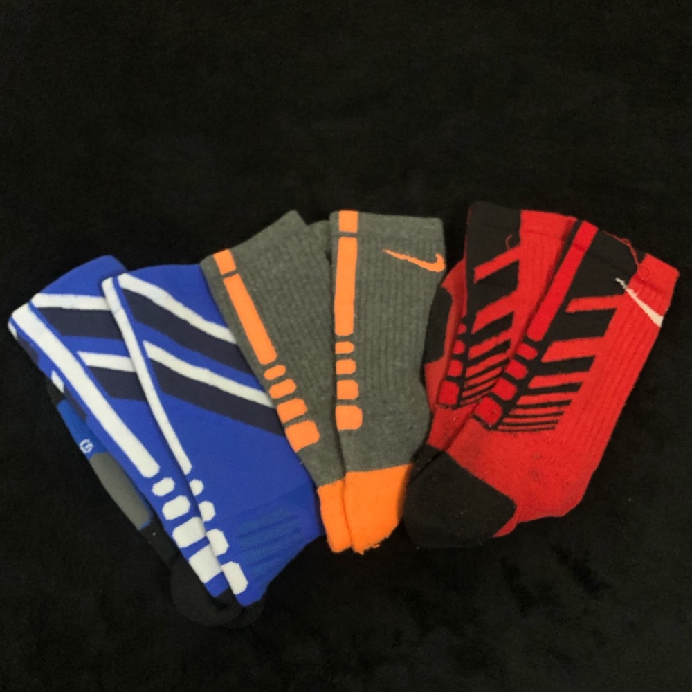 Nike Athletic socks (8-12)